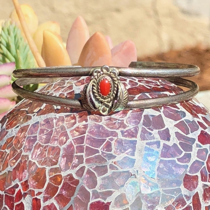 Vintage Moroccan Silver Bangle Bracelet with Coral and Onyx – Vintage  Ethnic Jewellery